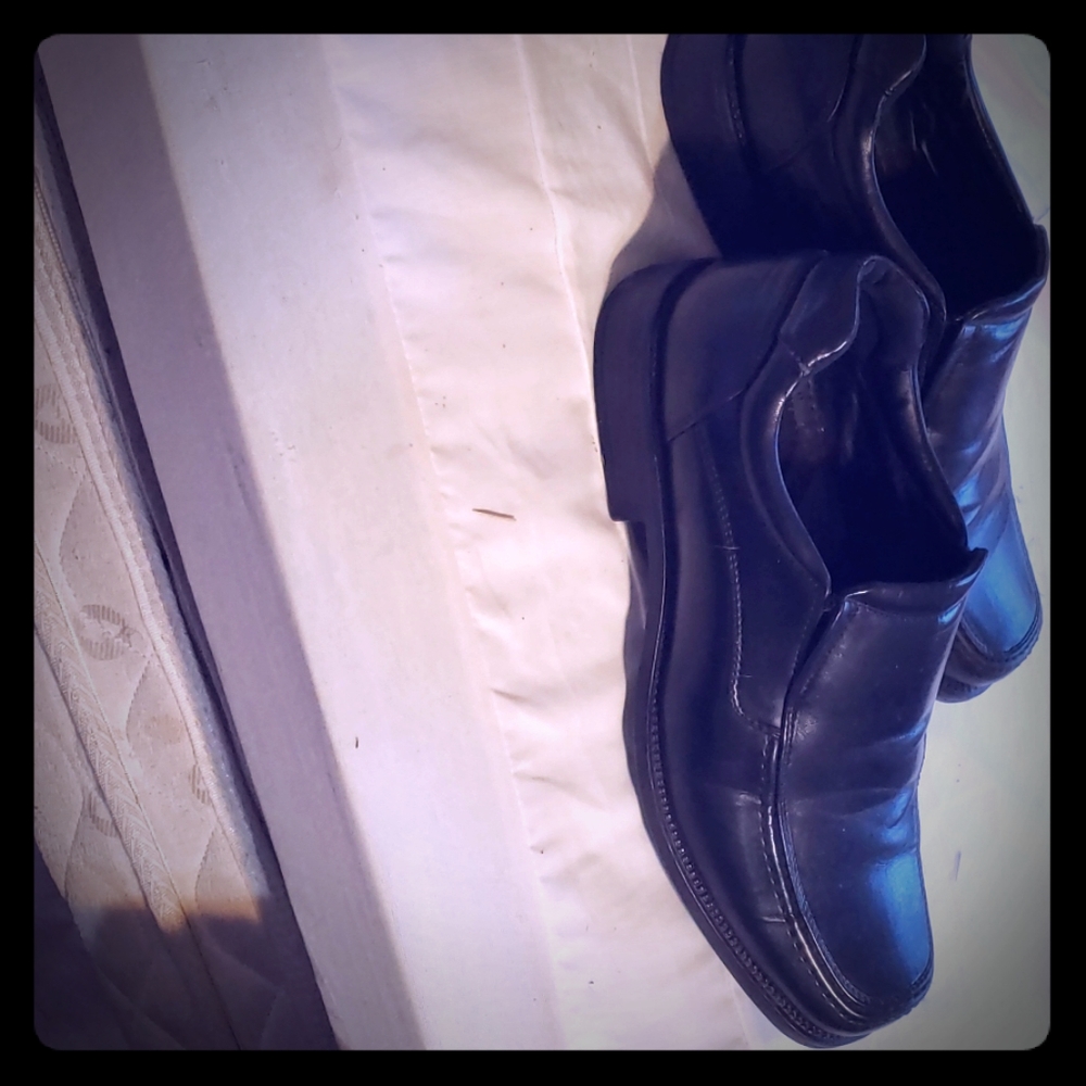 Black mens dress shoes
